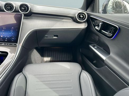 Used 2023 Mercedes-Benz C 300 4MATIC Sedan image 31