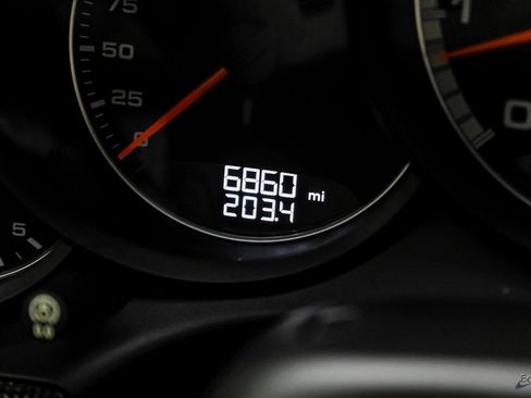 Used 2018 Porsche 911 Turbo S image 80