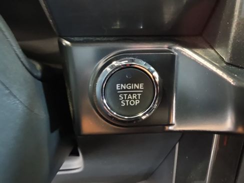 Used 2023 Ford F150 Lariat w/ Equipment Group 502A High AWD/4WD image 28