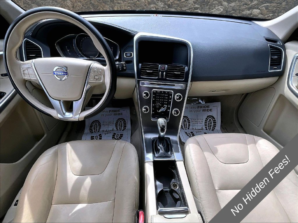 Used 2016 Volvo XC60 T5 Premier w/ Proximity Package AWD/4WD image 14
