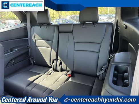 Used 2022 Honda Pilot TrailSport image 12