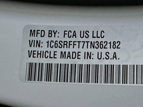 New 2026 RAM 1500 4x4 Crew Cab image 16