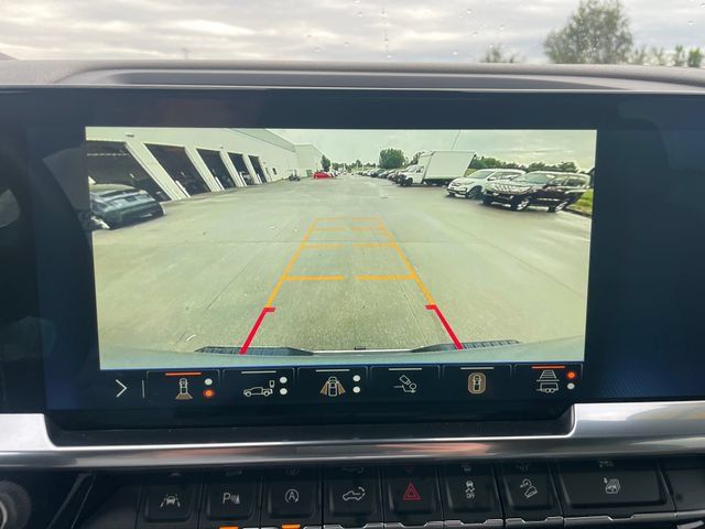 Used 2024 Chevrolet Silverado 1500 LTZ w/ LTZ Premium Package AWD/4WD image 14
