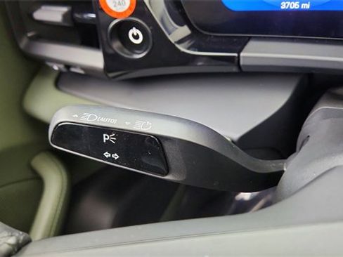 Used 2025 Porsche Macan 4S Electric image 41