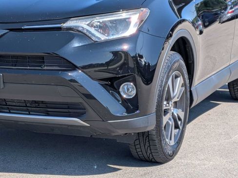 Used 2017 Toyota RAV4 XLE AWD/4WD image 10