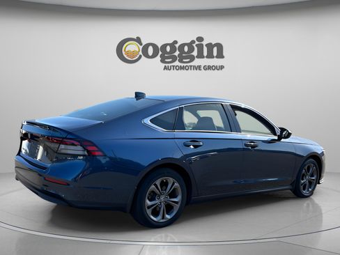 Certified 2023 Honda Accord EX image 5