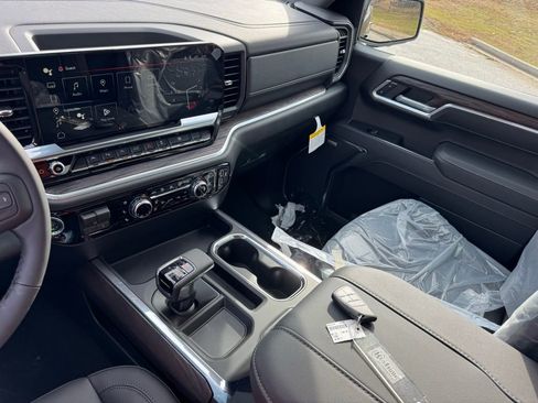 New 2026 GMC Sierra 1500 SLT w/ SLT Premium Plus Package image 30