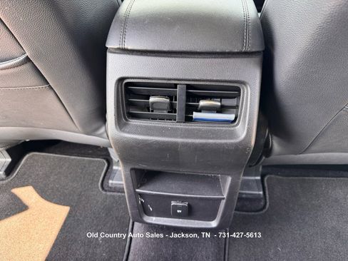 Used 2015 Ford Edge SE FWD image 14