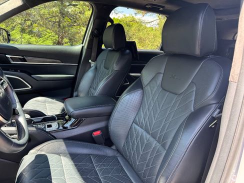 Used 2025 Kia Telluride SX Prestige X-Pro AWD/4WD image 11