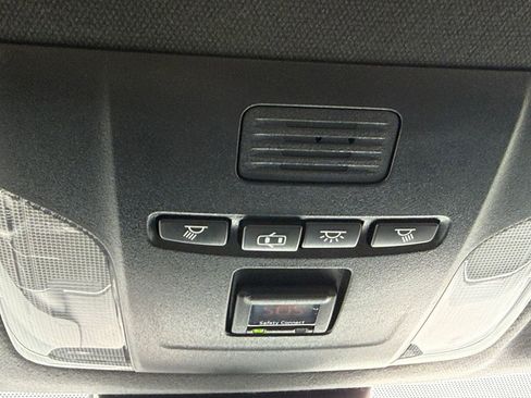 Used 2019 Toyota Corolla SE FWD image 19