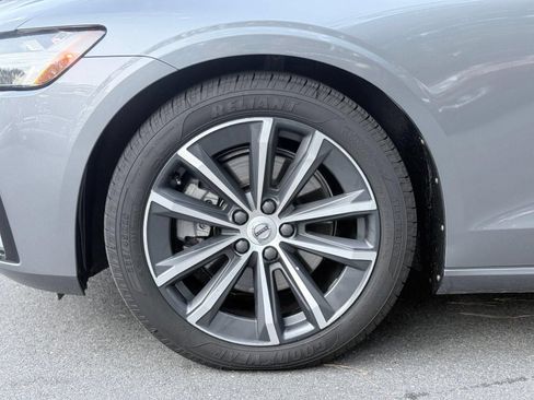 Used 2021 Volvo S60 T5 Momentum AWD/4WD image 15