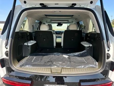 New 2025 Hyundai Santa Fe Calligraphy AWD/4WD image 21