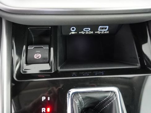 Certified 2025 Subaru Outback Onyx Edition AWD/4WD image 29
