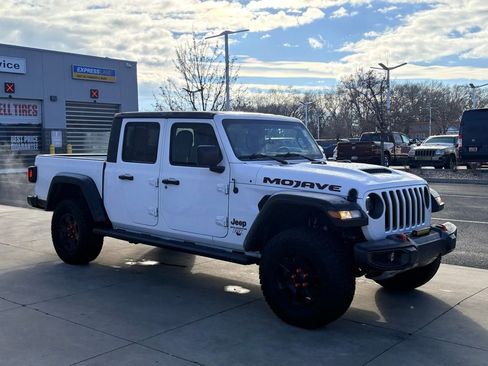 Used 2023 Jeep Gladiator Mojave w/ Cold Weather Group image 3