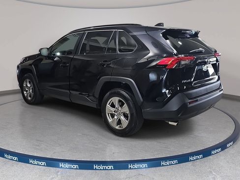 Used 2025 Toyota RAV4 XLE AWD/4WD image 8