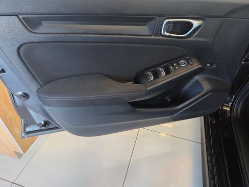 Certified 2025 Honda Civic Sport image 12
