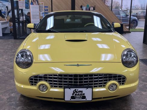 Used 2002 Ford Thunderbird image 3