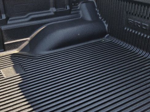 New 2026 Nissan Frontier SV image 7