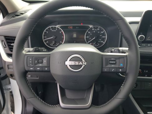 New 2026 Nissan Rogue SV image 15