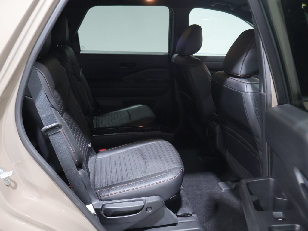 Used 2024 Nissan Pathfinder Rock Creek AWD/4WD image 20