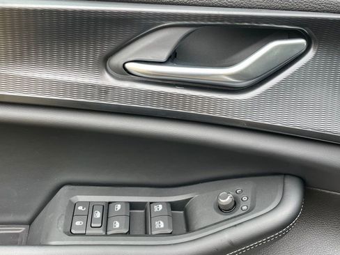 New 2025 Jeep Grand Cherokee L Altitude AWD/4WD image 30