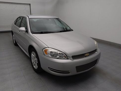 Used 2016 Chevrolet Impala LT image 13