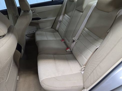 Used 2017 Toyota Camry LE w/ Moonroof Package FWD image 32