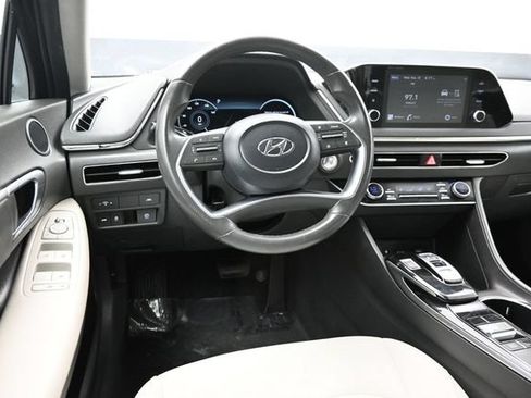 Used 2022 Hyundai Sonata SEL w/ Convenience Package FWD image 13