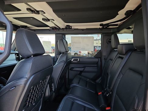 New 2026 Ford Bronco Badlands image 19