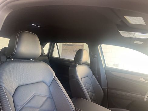 New 2026 Volkswagen Atlas Cross Sport SE AWD/4WD image 43