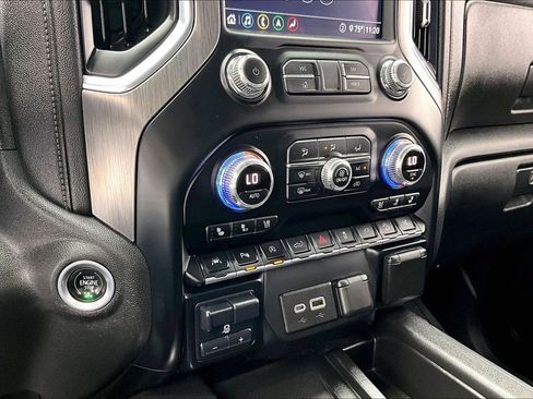 Used 2020 GMC Sierra 1500 Denali w/ Denali Ultimate Package AWD/4WD image 32
