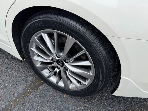Used 2023 INFINITI Q50 Luxe w/ Cargo Package RWD image 28