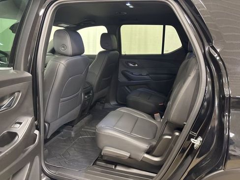 Used 2023 Chevrolet Traverse LT w/ LPO, Floor Liner Package AWD/4WD image 19