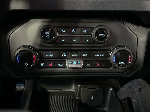 New 2025 Ford Bronco Raptor image 21