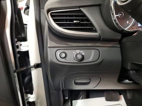 Used 2022 Buick Encore Preferred w/ Safety Package image 20