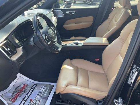 Used 2019 Volvo XC60 T5 Inscription w/ Protection Package Premier AWD/4WD image 10