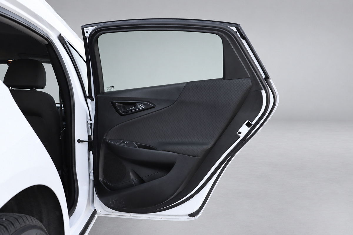 Used 2020 Chevrolet Malibu LT FWD image 13