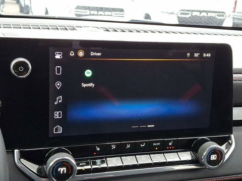 Used 2024 Chevrolet Colorado Z71 w/ Z71 Convenience Package 2 image 28