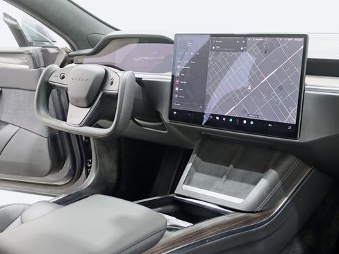 Used 2022 Tesla Model S image 34