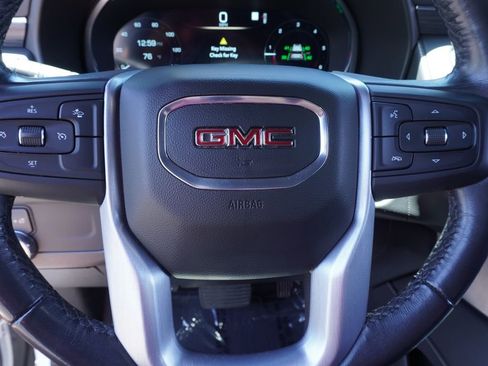 Used 2023 GMC Yukon SLT RWD image 19