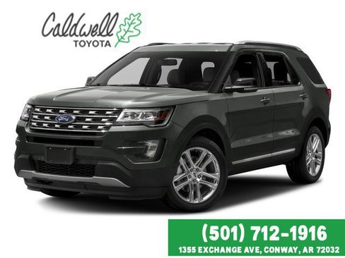 Used 2017 Ford Explorer XLT w/ Equipment Group 202A FWD image 5