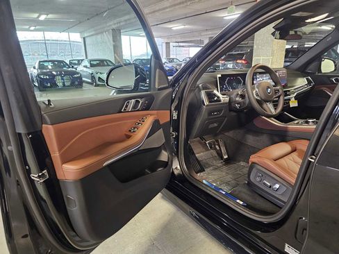 New 2026 BMW X5 xDrive40i w/ M Sport Package image 31