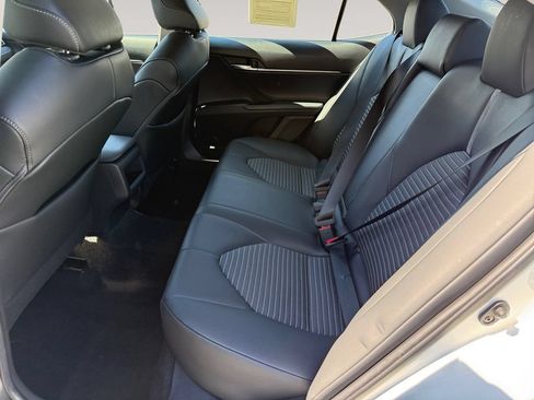 Used 2021 Toyota Camry SE FWD image 13