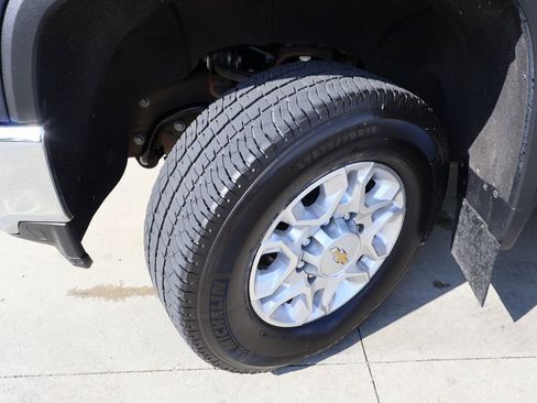 Certified 2022 Chevrolet Silverado 3500 LTZ w/ Gooseneck/5TH Wheel Package AWD/4WD image 45