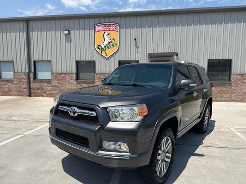 Used 2011 Toyota 4Runner Limited w/ Convenience Pkg AWD/4WD image 3