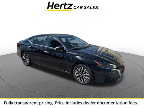 Used 2025 Nissan Altima 2.5 SV FWD image 1