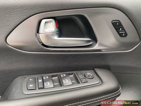 New 2026 Chrysler Pacifica Select image 24