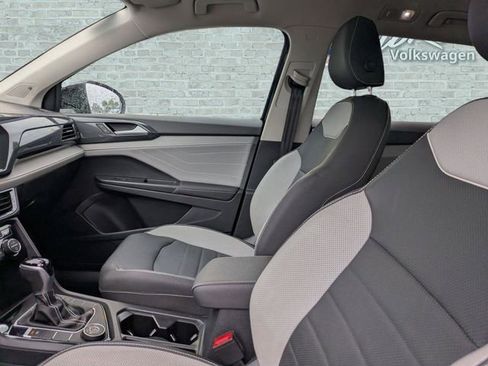 Certified 2024 Volkswagen Taos SEL AWD/4WD image 21