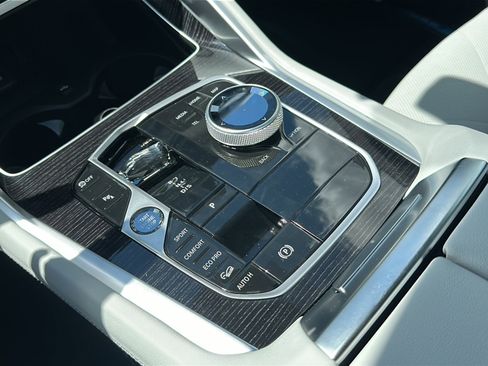 New 2026 BMW X6 M60i image 25