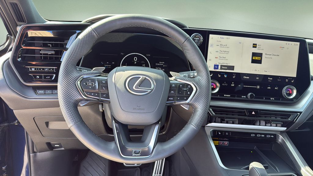 Certified 2026 Lexus TX 500h AWD w/ Technology Package image 30